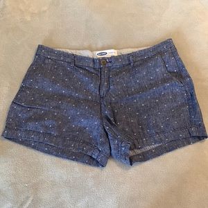 Chambray linen shorts with polka dots